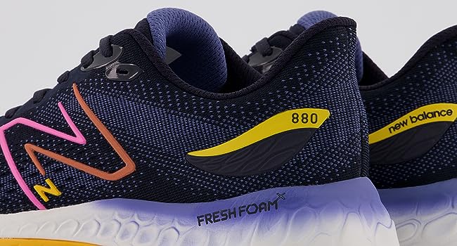 back ankle view of 880v12